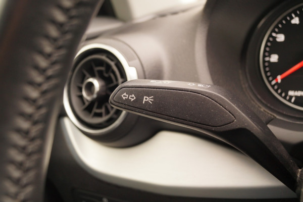 Audi Q2 30 TFSI 115pk Design ProLine -NAVI-ECC-LED-PDC-