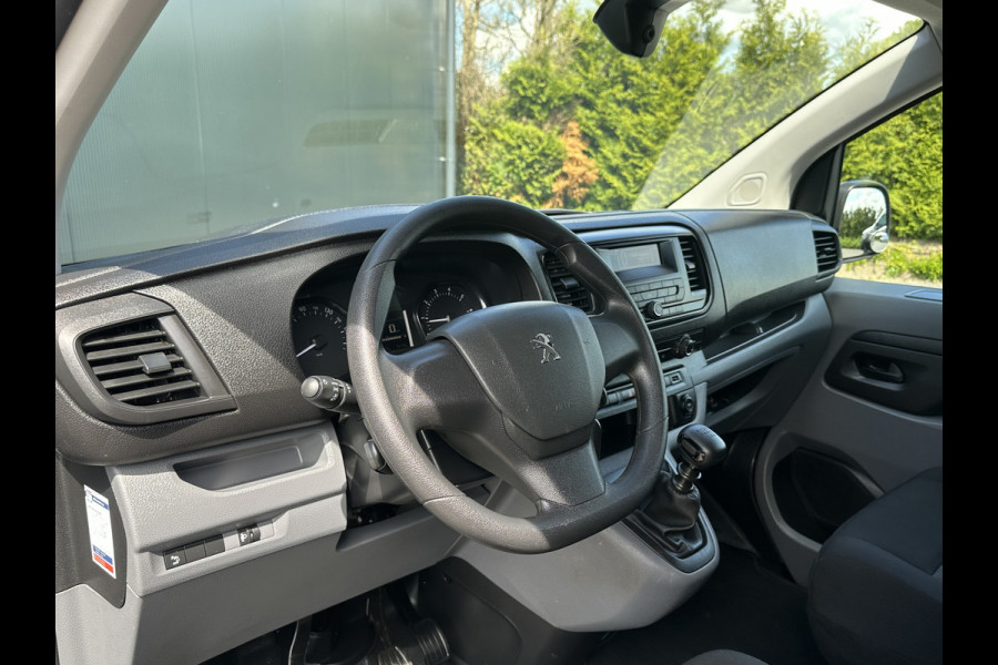 Peugeot Expert 1.5 BlueHDI 102 PK / L2H1 / 18.472 KM !! / 1e EIG. / TREKHAAK / AIRCO / CRUISE / BLUETOOTH / ORIG. NL