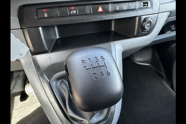Peugeot Expert 1.5 BlueHDI 102 PK / L2H1 / 18.472 KM !! / 1e EIG. / TREKHAAK / AIRCO / CRUISE / BLUETOOTH / ORIG. NL