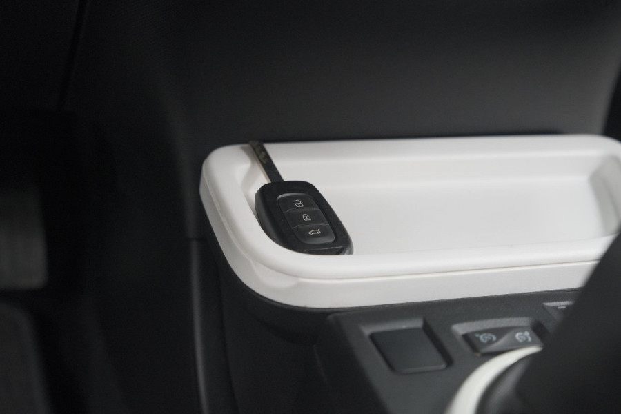 Renault Twingo SCe 70 Intens | Parkeersensoren | Cruise Control | Climate Control | 15 Inch Lichtmetalen Velgen