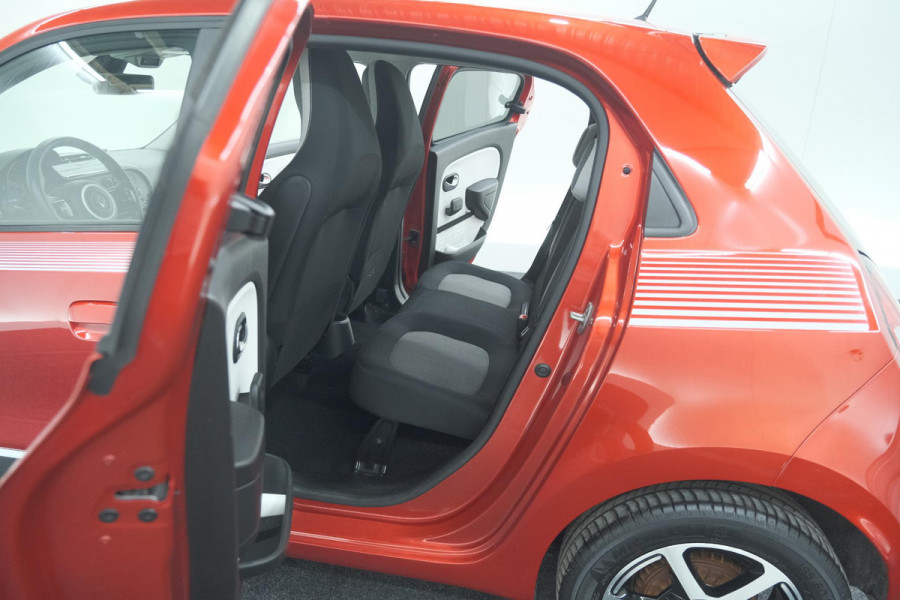 Renault Twingo SCe 70 Intens | Parkeersensoren | Cruise Control | Climate Control | 15 Inch Lichtmetalen Velgen
