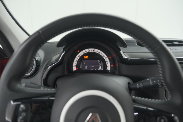 Renault Twingo SCe 70 Intens | Parkeersensoren | Cruise Control | Climate Control | 15 Inch Lichtmetalen Velgen