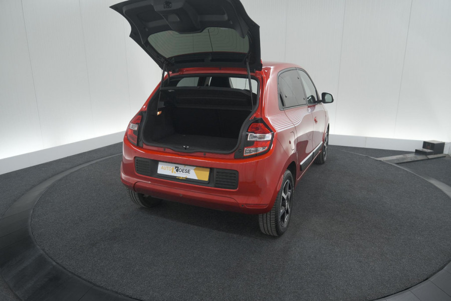 Renault Twingo SCe 70 Intens | Parkeersensoren | Cruise Control | Climate Control | 15 Inch Lichtmetalen Velgen