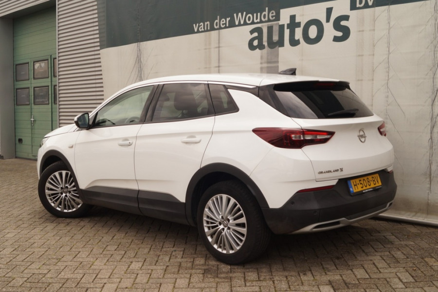 Opel Grandland X 1.2 Turbo 130pk Automaat Business Executive -NAVI-