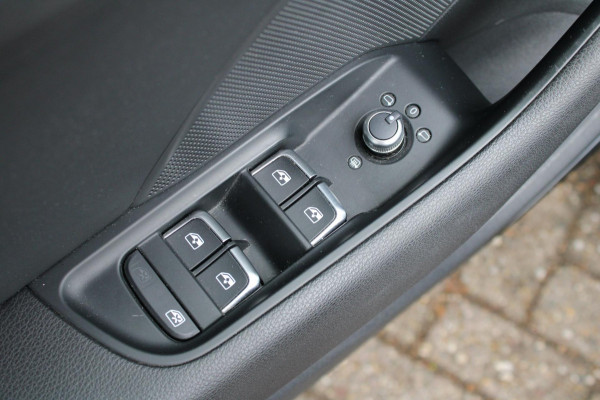Audi A3 Sportback 35 TFSI CoD Design Pro Line Plus