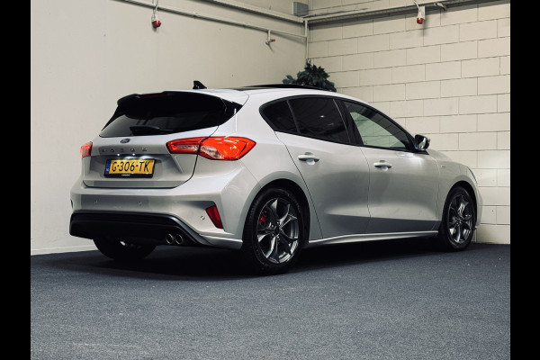 Ford Focus 1.0 EcoBoost ST Line | Panorama | Trekhaak | 1e Eig.