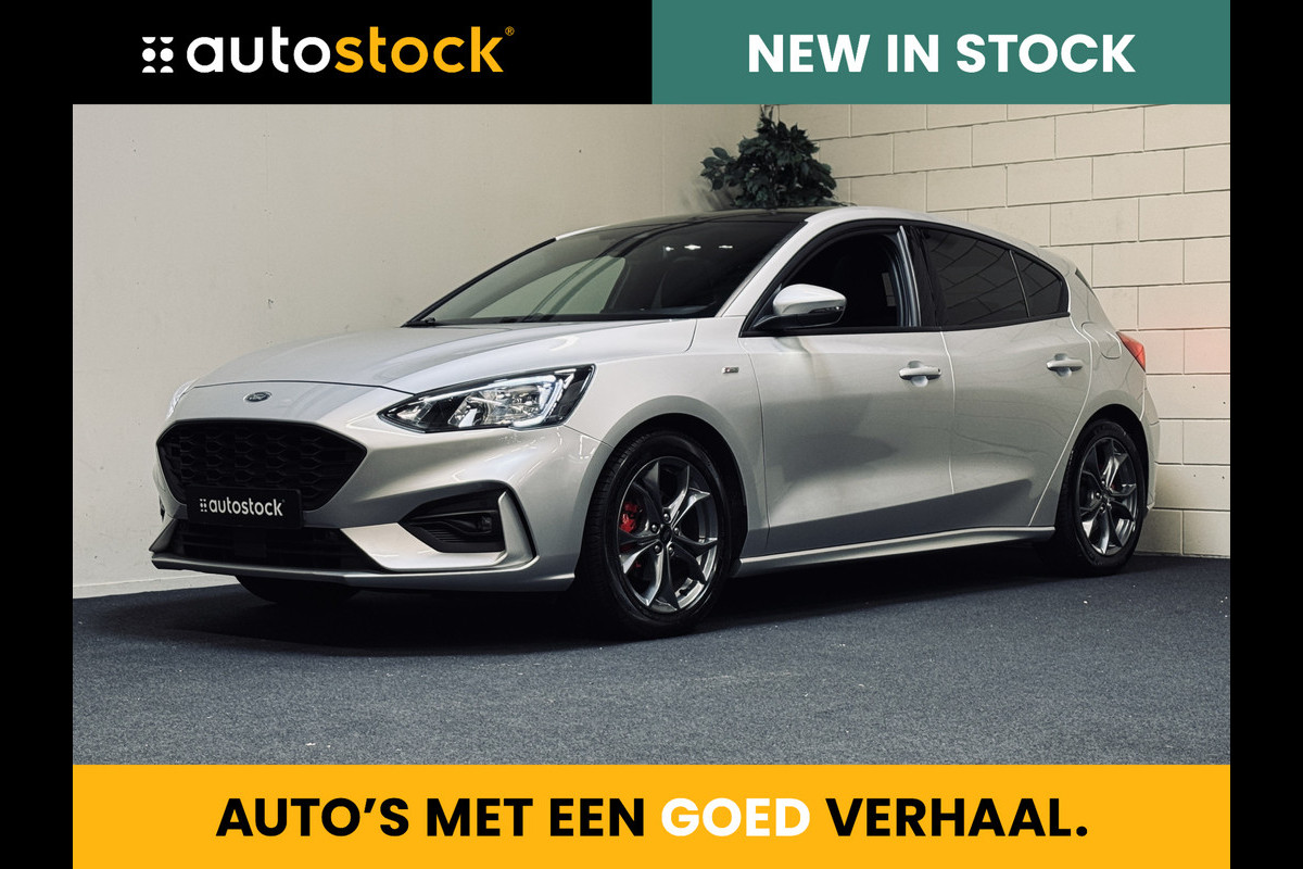 Ford Focus 1.0 EcoBoost ST Line | Panorama | Trekhaak | 1e Eig. Ford Focus 1.0 EcoBoost ST Line | Panorama | Trekhaak | 1e Eig.