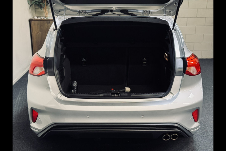Ford Focus 1.0 EcoBoost ST Line | Panorama | Trekhaak | 1e Eig.