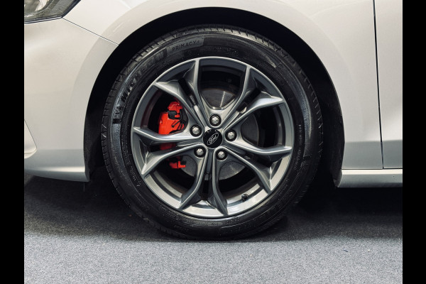 Ford Focus 1.0 EcoBoost ST Line | Panorama | Trekhaak | 1e Eig.