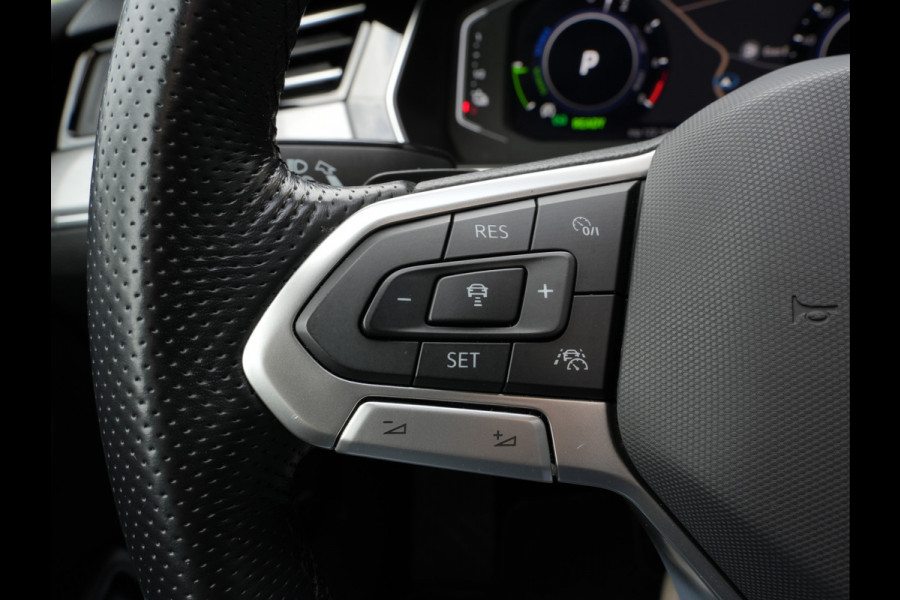 Volkswagen Passat Variant 1.4 TSI PHEV GTE Business | NL Auto | Groot Navigatie | Panorama Dak | Led Matrix