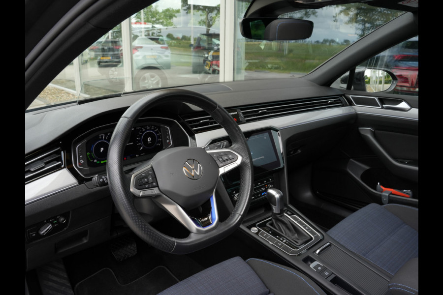 Volkswagen Passat Variant 1.4 TSI PHEV GTE Business | NL Auto | Groot Navigatie | Panorama Dak | Led Matrix