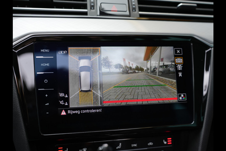 Volkswagen Passat Variant 1.4 TSI PHEV GTE Business | NL Auto | Groot Navigatie | Panorama Dak | Led Matrix