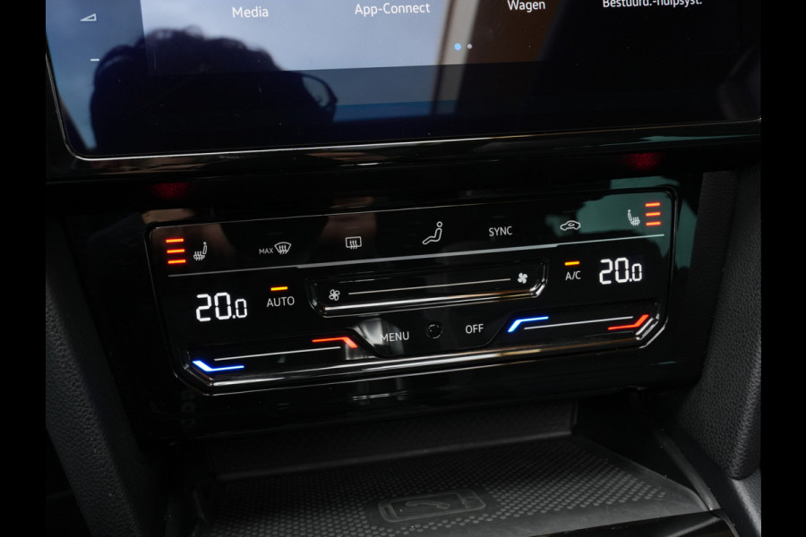 Volkswagen Passat Variant 1.4 TSI PHEV GTE Business | NL Auto | Groot Navigatie | Panorama Dak | Led Matrix