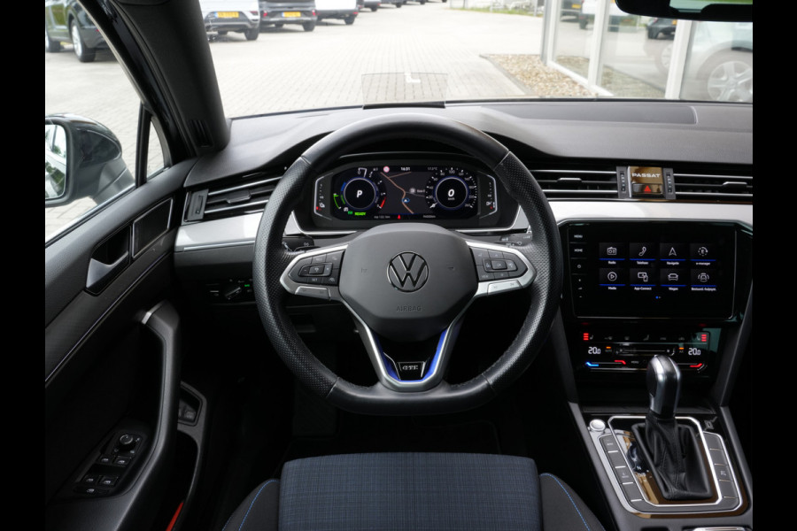 Volkswagen Passat Variant 1.4 TSI PHEV GTE Business | NL Auto | Groot Navigatie | Panorama Dak | Led Matrix