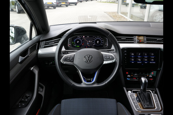 Volkswagen Passat Variant 1.4 TSI PHEV GTE Business | NL Auto | Groot Navigatie | Panorama Dak | Led Matrix