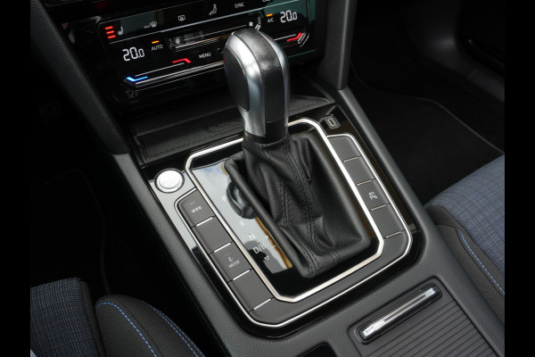 Volkswagen Passat Variant 1.4 TSI PHEV GTE Business | NL Auto | Groot Navigatie | Panorama Dak | Led Matrix