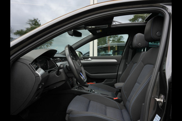 Volkswagen Passat Variant 1.4 TSI PHEV GTE Business | NL Auto | Groot Navigatie | Panorama Dak | Led Matrix