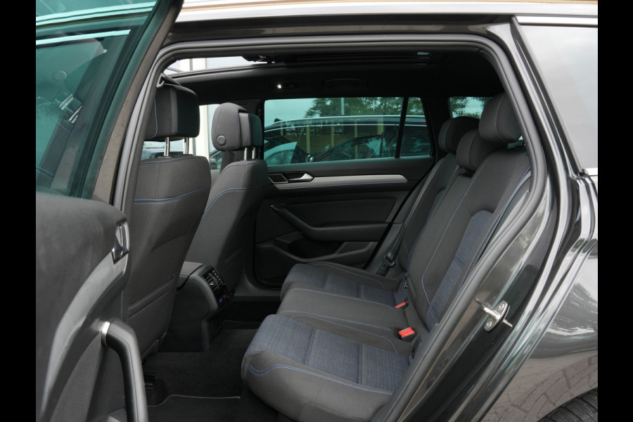 Volkswagen Passat Variant 1.4 TSI PHEV GTE Business | NL Auto | Groot Navigatie | Panorama Dak | Led Matrix