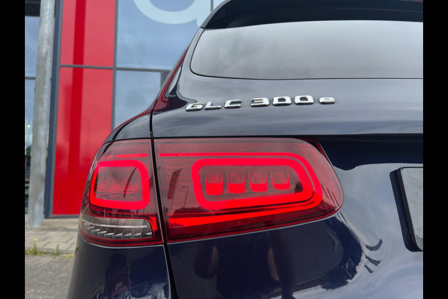 Mercedes-Benz GLC 300e 4MATIC Business Solution AMG