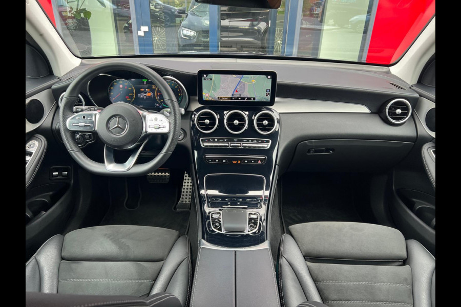 Mercedes-Benz GLC 300e 4MATIC Business Solution AMG
