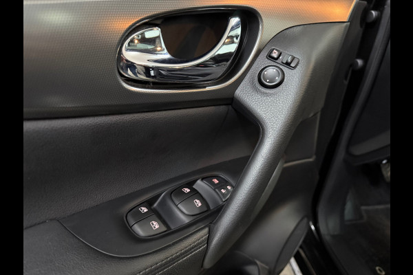 Nissan QASHQAI 1.2 Visia | Panoramadak | 360° camera | Navigatie | Cruise Control