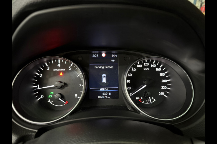 Nissan QASHQAI 1.2 Visia | Panoramadak | 360° camera | Navigatie | Cruise Control