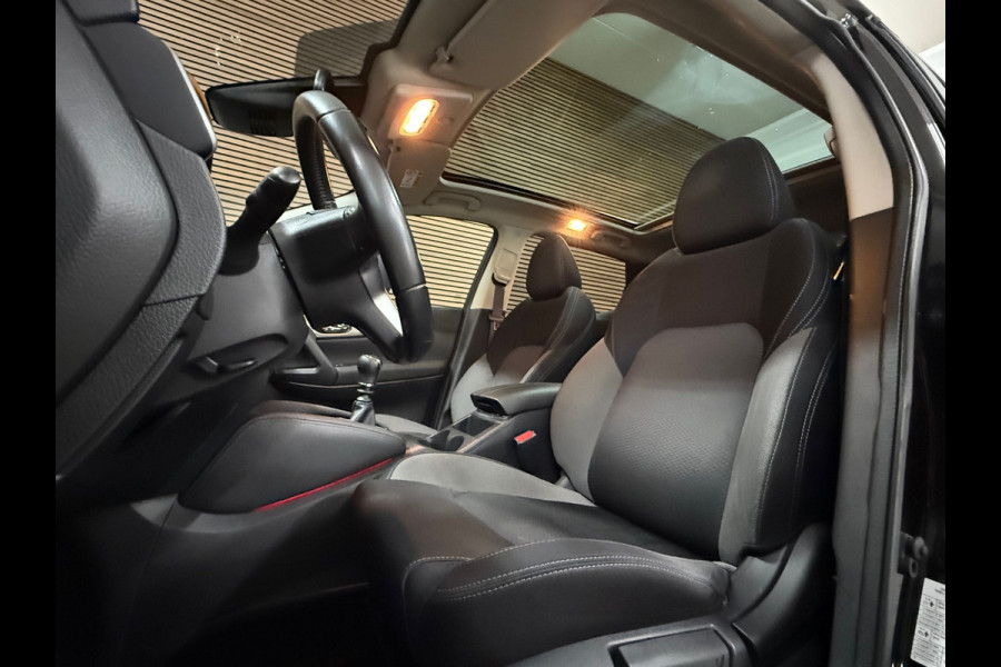 Nissan QASHQAI 1.2 Visia | Panoramadak | 360° camera | Navigatie | Cruise Control