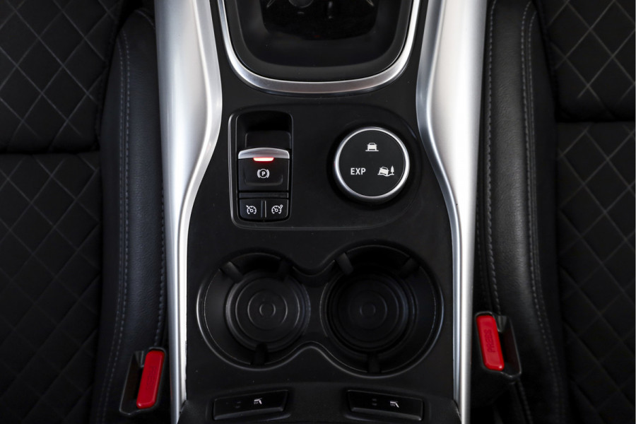 Renault Kadjar 1.3 TCe 160 PK Techno - Automaat | Cruise | Stoelverwarming | Trekhaak | App.Connect | Camera+PDC | NAV+App.Connect | Auto.Airco | LM 19" |