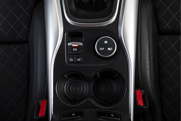 Renault Kadjar 1.3 TCe 160 PK Techno - Automaat | Cruise | Stoelverwarming | Trekhaak | App.Connect | Camera+PDC | NAV+App.Connect | Auto.Airco | LM 19" |