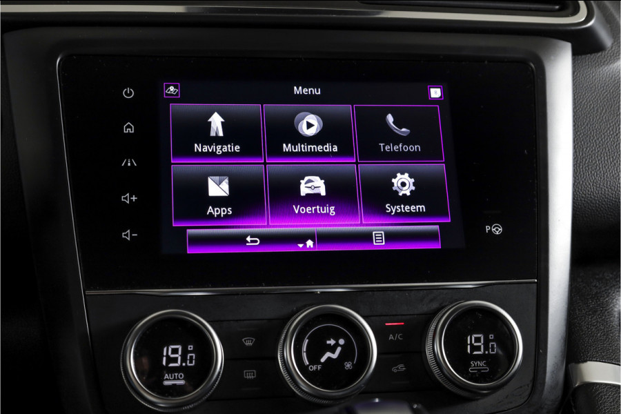 Renault Kadjar 1.3 TCe 160 PK Techno - Automaat | Cruise | Stoelverwarming | Trekhaak | App.Connect | Camera+PDC | NAV+App.Connect | Auto.Airco | LM 19" |