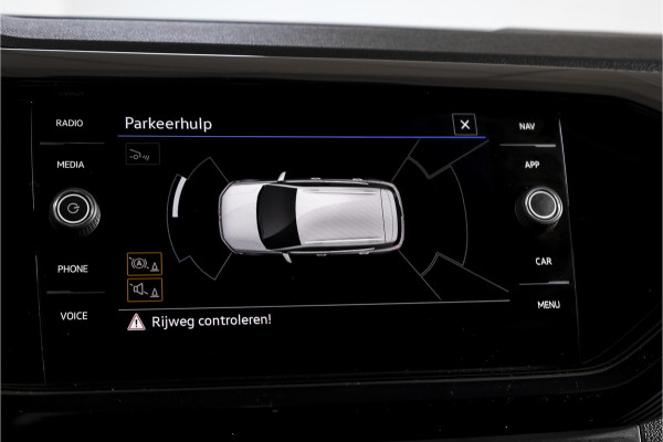 Volkswagen T-Cross 1.0 TSI Style 110 PK - Automaat | Dig.Cockpit | Adapt.Cruise |  Stoelverw. | PDC | Camera | App.Connect | ECC | Afn.Trekhaak | LM 18" |
