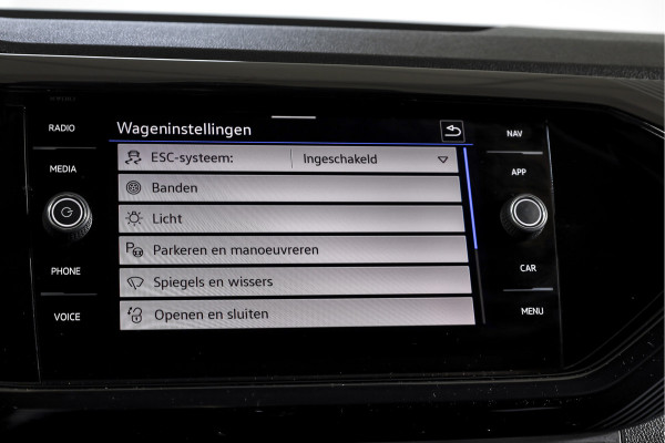 Volkswagen T-Cross 1.0 TSI Style 110 PK - Automaat | Dig.Cockpit | Adapt.Cruise |  Stoelverw. | PDC | Camera | App.Connect | ECC | Afn.Trekhaak | LM 18" |