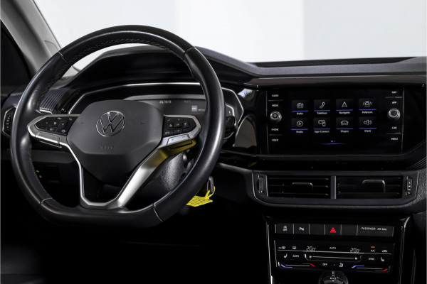 Volkswagen T-Cross 1.0 TSI Style 110 PK - Automaat | Dig.Cockpit | Adapt.Cruise |  Stoelverw. | PDC | Camera | App.Connect | ECC | Afn.Trekhaak | LM 18" |