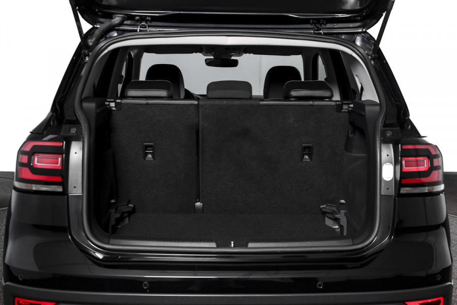 Volkswagen T-Cross 1.0 TSI Style 110 PK - Automaat | Dig.Cockpit | Adapt.Cruise |  Stoelverw. | PDC | Camera | App.Connect | ECC | Afn.Trekhaak | LM 18" |