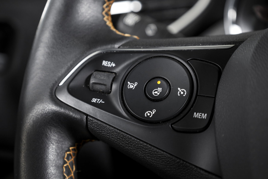 Opel Crossland X 1.2 83 PK Edition | Cruise | Stoel-+Stuurverw. | Afn.Trekhaak | PDC | App.Connect | Auto.Airco | LM 16" |
