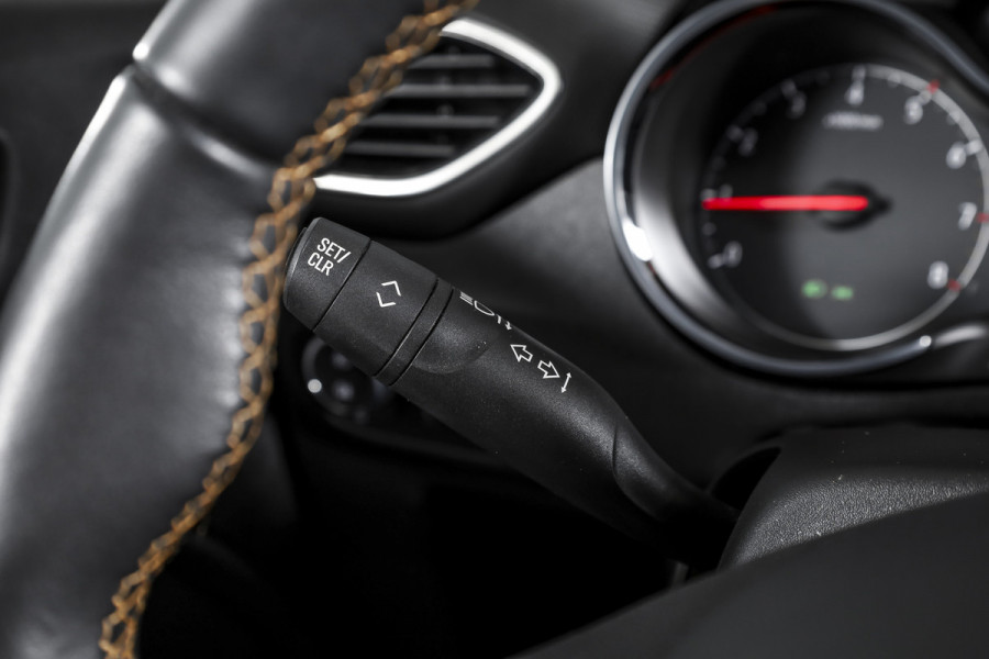 Opel Crossland X 1.2 83 PK Edition | Cruise | Stoel-+Stuurverw. | Afn.Trekhaak | PDC | App.Connect | Auto.Airco | LM 16" |