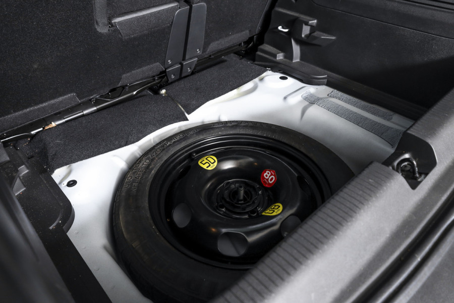 Opel Crossland X 1.2 83 PK Edition | Cruise | Stoel-+Stuurverw. | Afn.Trekhaak | PDC | App.Connect | Auto.Airco | LM 16" |