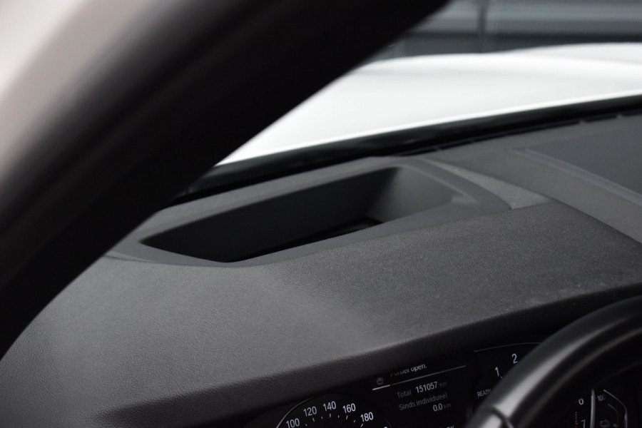 BMW X3 xDrive30e M Sport | Panoramadak | 21'' Velgen | Camera | CarPlay | Head-Up | Stoelverwarming | Sfeerverlichting |