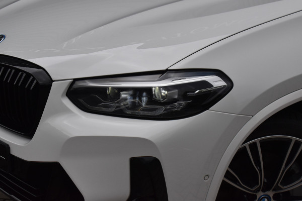 BMW X3 xDrive30e M Sport | Panoramadak | 21'' Velgen | Camera | CarPlay | Head-Up | Stoelverwarming | Sfeerverlichting |