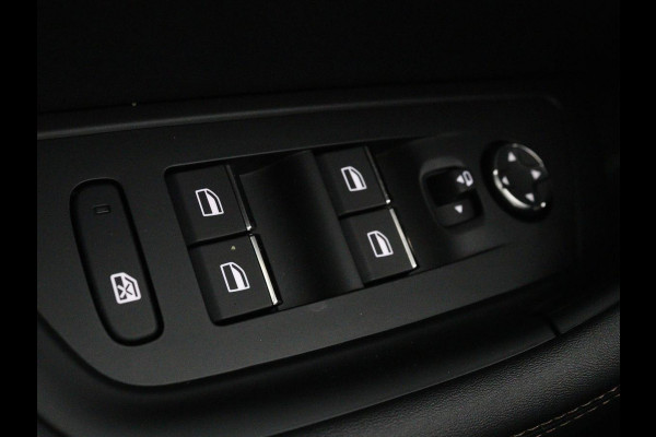 Peugeot 508 1.6 HYbrid GT | Panoramadak | Trekhaak | Stoelverwarming | FOCAL Sound | 360 camera | Adaptive cruise | Full LED | Carplay | Keyless | Navigatie | PHEV