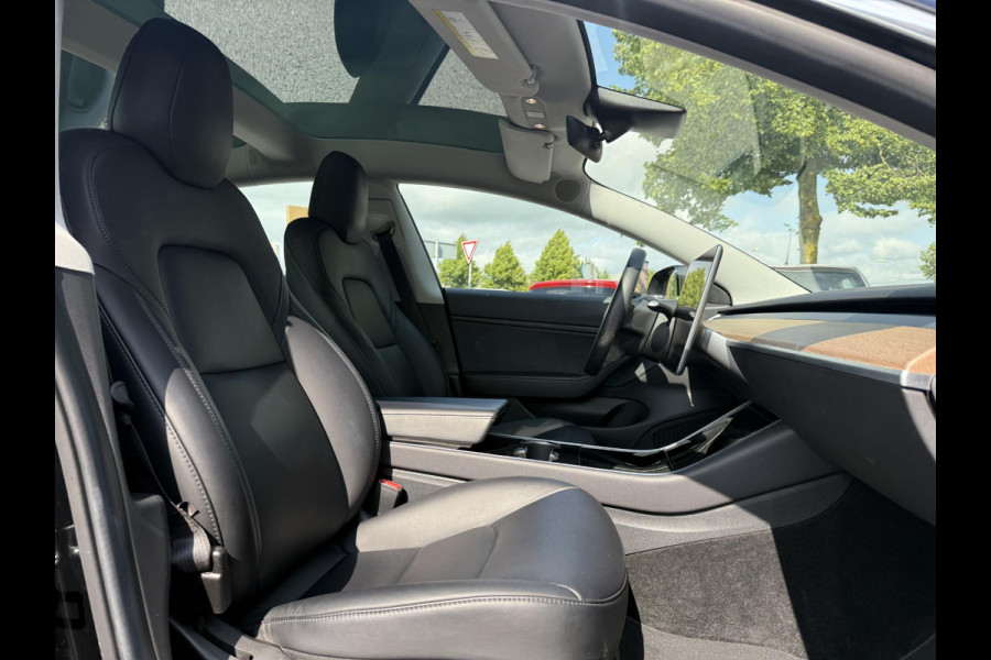 Tesla Model 3 Long Range AWD 75 kWh 1e Eigenaar,Autopilot,Panodak,BTW Auto,Leder,360 Camera,NL Auto,N.A.P,Nieuwe APK bij Aflevering