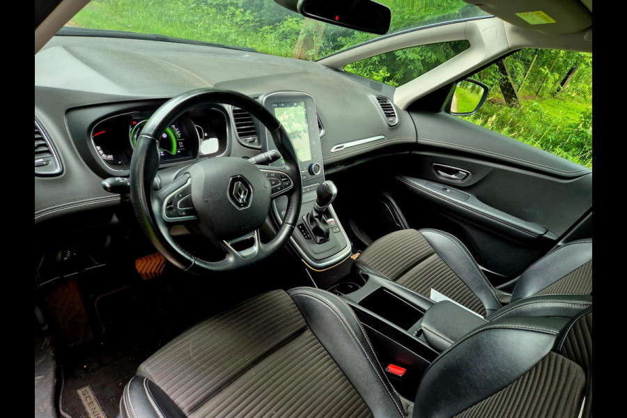 Renault Scénic 1.3 TCe Intens / automaat / groot navi . Camera