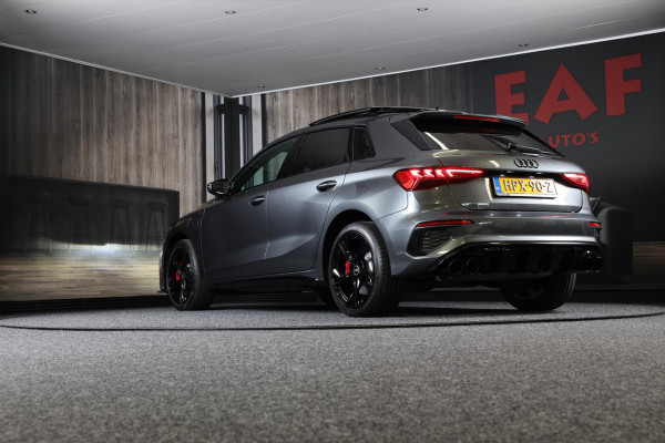 Audi A3 Sportback 45 TFSI e RS3 Look / 245 PK / RS Zetels / B & O / Head Up / Lane Assist / Open Pano / Matrix / Virtual Cockpit