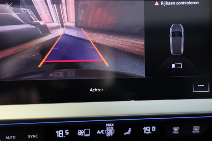 Audi A3 Sportback 45 TFSI e RS3 Look / 245 PK / RS Zetels / B & O / Head Up / Lane Assist / Open Pano / Matrix / Virtual Cockpit