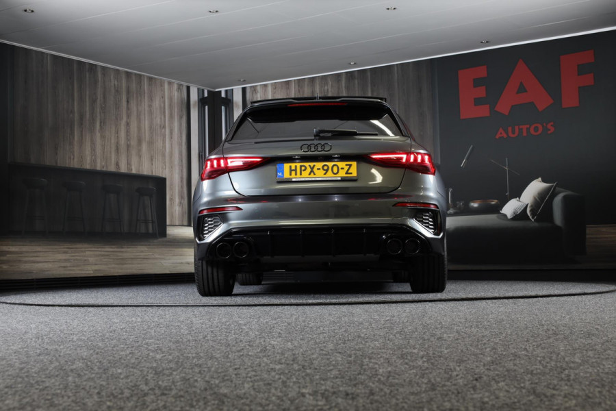Audi A3 Sportback 45 TFSI e RS3 Look / 245 PK / RS Zetels / B & O / Head Up / Lane Assist / Open Pano / Matrix / Virtual Cockpit