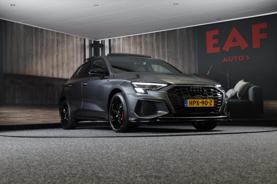 Audi A3 Sportback 45 TFSI e RS3 Look / 245 PK / RS Zetels / B & O / Head Up / Lane Assist / Open Pano / Matrix / Virtual Cockpit