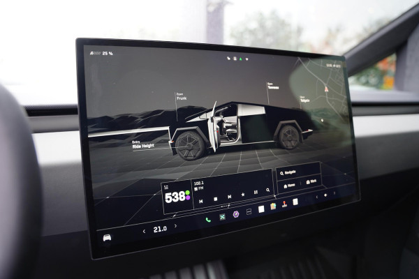 Tesla Cybertruck AWD 100 kWh Foundation Series