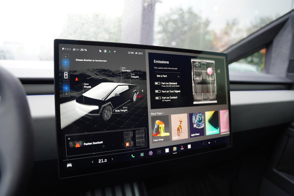Tesla Cybertruck AWD 100 kWh Foundation Series