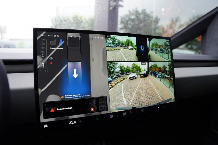 Tesla Cybertruck AWD 100 kWh Foundation Series