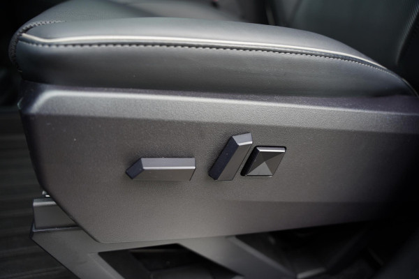 Tesla Cybertruck AWD 100 kWh Foundation Series